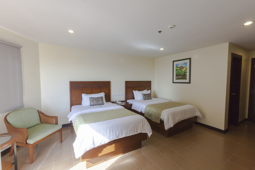 Canyon Woods Resort Club Tagaytay Tagaytay City Екстериор снимка